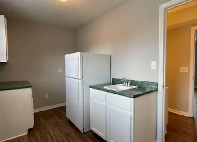 Property at 1022 Brandy Ln Unit A- efficiency, Richmond, KY, 40475, 0 beds, 1 bath, [object Object]