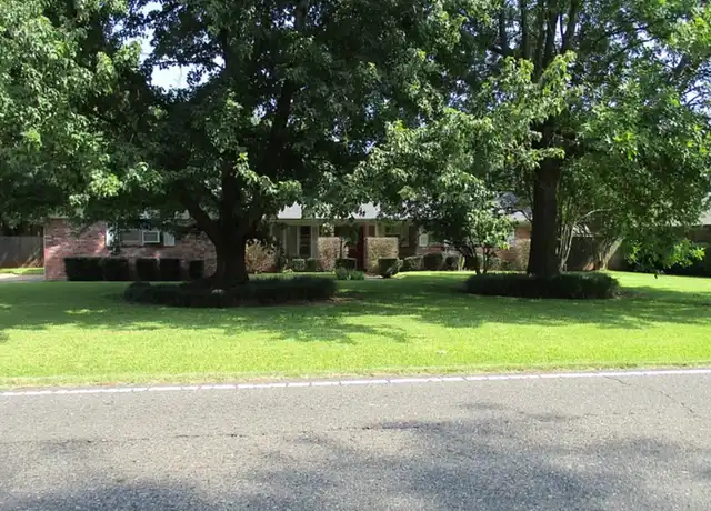 Property at 2313 Brownlee Rd, Bossier City, LA, 71111, 3 beds, 2 baths, [object Object]