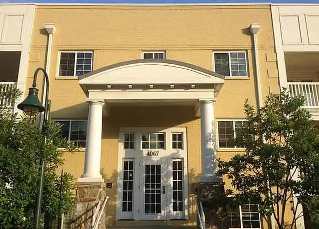 Property at 4067 S Four Mile Run Dr #302, Arlington, VA, 22204, 1 bed, 1 bath, [object Object]