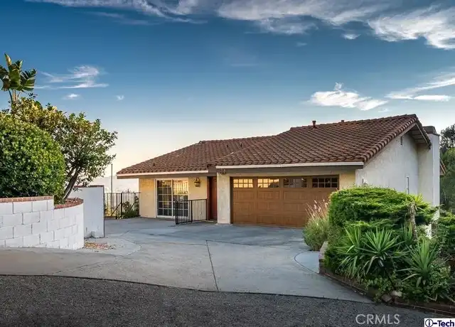 Property at 1218 E Tujunga Ave, Burbank, CA, 91501, 5 beds, 4.5 baths, [object Object]