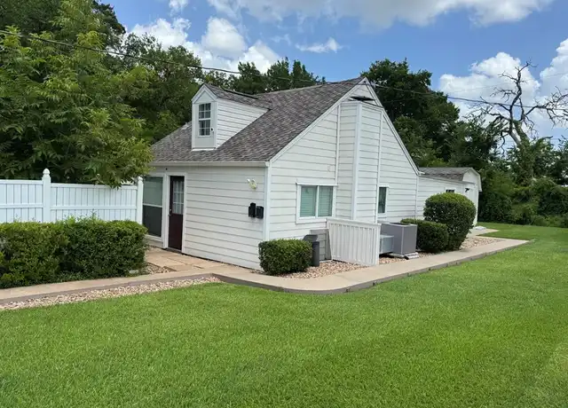 Property at 600 W Dexter Dr Apt A, College Station, TX, 77840, 2 beds, 1.5 baths, [object Object]