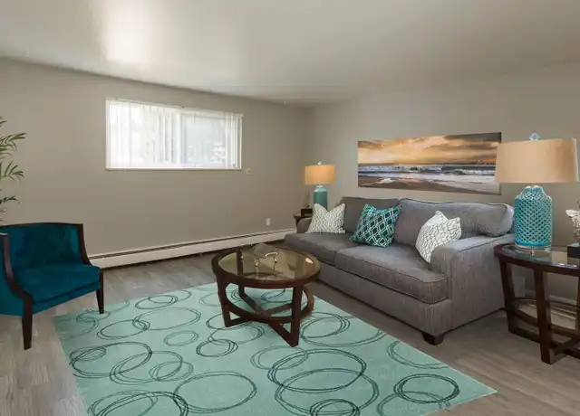 Property at Mason Manor Apartments - 1129 Bennett Ave, Colorado Springs, CO, 80909, 1 bed, 1 bath, [object Object]