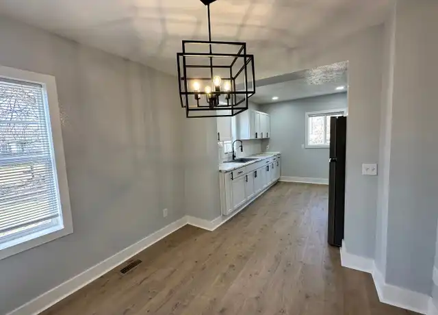 Property at 215 E North St, Kalamazoo, MI, 49007, 4 beds, 1 bath, [object Object]