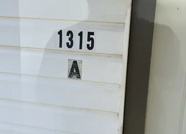Property at 1315 SW East Ave Unit A, Lawton, OK, 73501, 1 bed, 1 bath, [object Object]