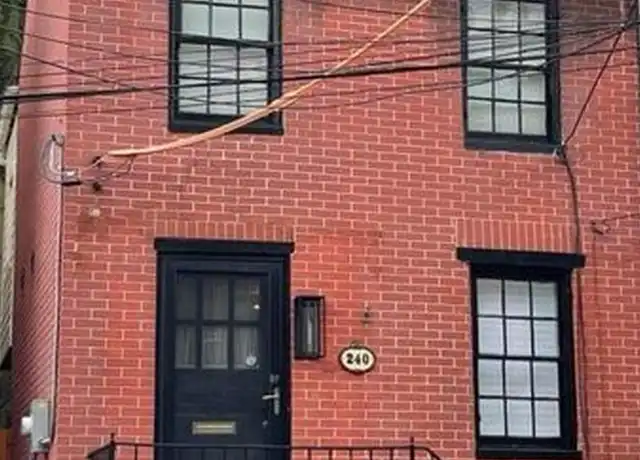 Property at 240 E 2nd St, Frederick, MD, 21701, 1 bed, 1 bath, [object Object]
