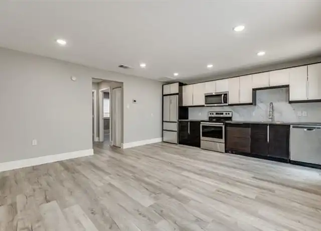 Property at 4915 Bryan St Unit 102, Dallas, TX, 75206, 1 bed, 1 bath, [object Object]