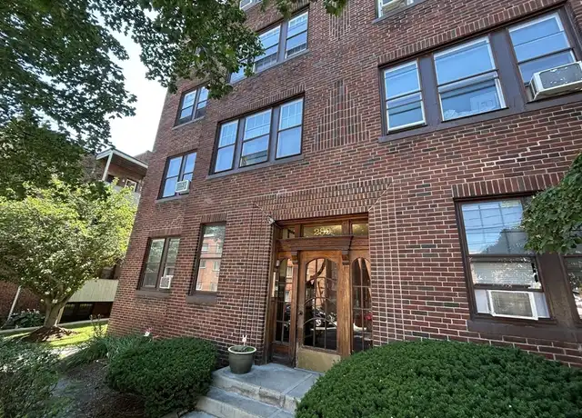 Property at 289 Corey Rd #1, Brighton, MA, 02135, 3 beds, 1 bath, [object Object]