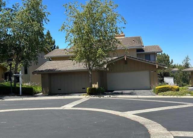 Photo of 10 Pyrola Ln, San Carlos, CA 94070