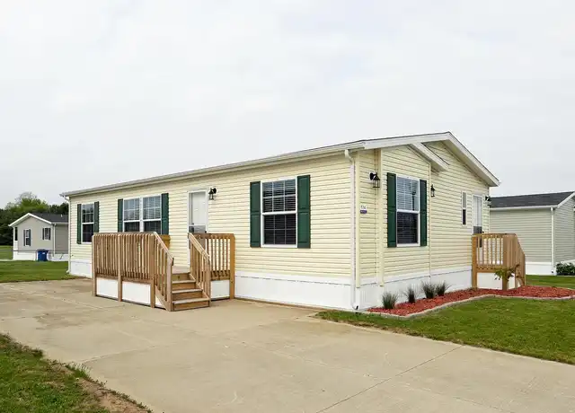 Property at Broadmore Estates - 148 Broadmore Ests, Goshen, IN, 46528, 3 beds, 2 baths, [object Object]