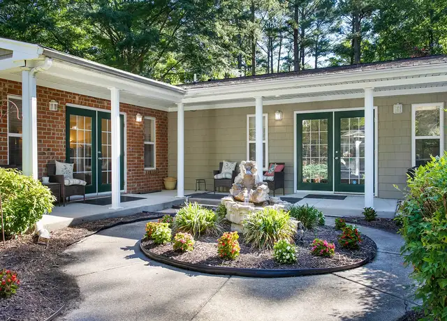 Photo of 626 Chelsea Pl, Newport News, VA 23603
