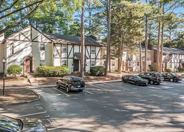 Photo of 626 Chelsea Pl, Newport News, VA 23603