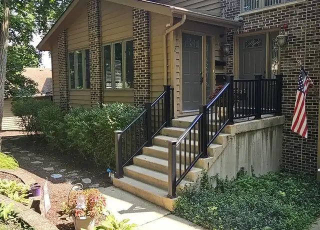 Property at 426 S 4th St Unit 3, St. Charles, IL, 60174, 3 beds, 2 baths, [object Object]