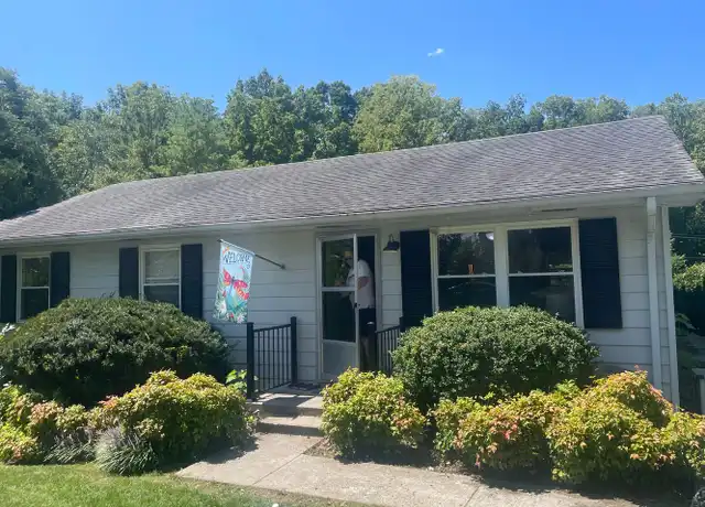 Property at 216 Catalpa Pl, Lexington, VA, 24450, 3 beds, 2.5 baths, [object Object]