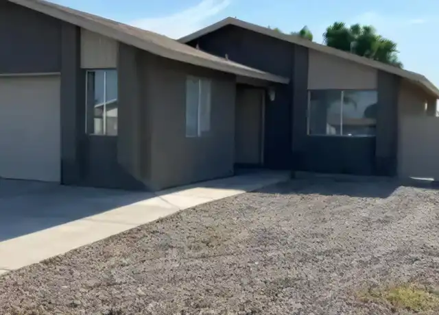 Property at 1932 S 46th Dr, Yuma, AZ, 85364, 3 beds, 2 baths, [object Object]