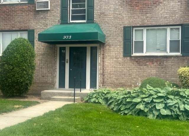 Photo of 973 Fenwood Dr Apt 2, Valley Stream, NY 11580