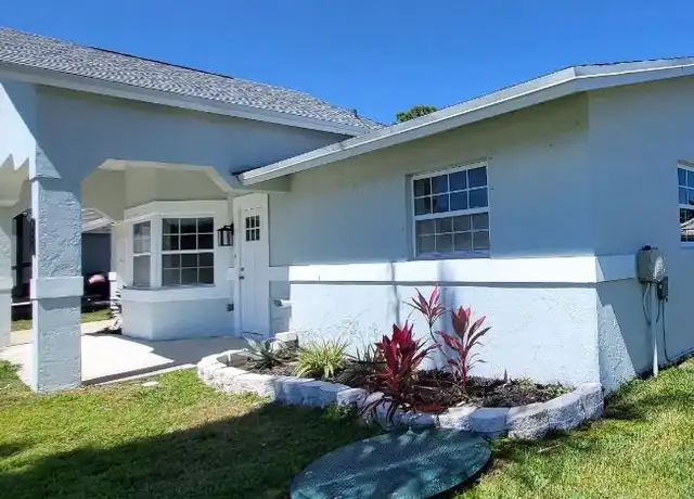 Property at 469 SW Duval Ave, Port Saint Lucie, FL, 34983, 3 beds, 2 baths, [object Object]