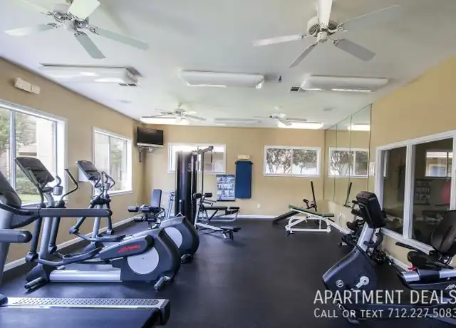 Property at 907 Wilson Rd Unit 2437, Conroe, TX, 77301, 1 bed, 1 bath, [object Object]