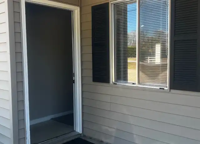 Property at 5104 E National Cemetery Rd Unit D, Florence, SC, 29506, 2 beds, 1 bath, [object Object]