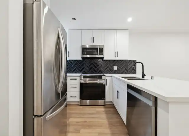 Property at 17000 Burbank Blvd Unit 309, Encino, CA, 91316, 1 bed, 1 bath, [object Object]