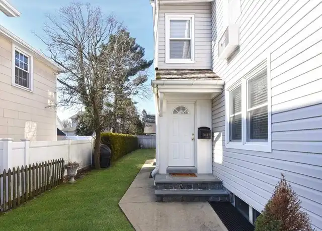 Property at 30 N Maryland Ave Unit B, Port Washington, NY, 11050, 2 beds, 1 bath, [object Object]