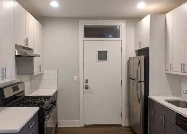 Property at 3917 N Janssen Ave Unit 2, Chicago, IL, 60613, 2 beds, 1 bath, [object Object]