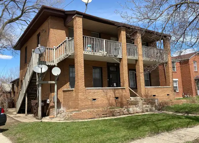 Property at 604 15th St Unit AVE2, Rockford, IL, 61104, 3 beds, 1 bath, [object Object]