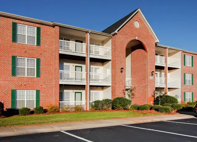 Property at Charles Pointe Apartments - 201 Millstone Rd, Florence, SC, 29505, 1-3 bed, 1-2 bath, [object Object]