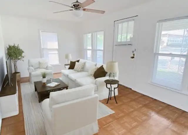Property at 116 Plum St, Florence, AL, 35630, 1 bed, 1 bath, [object Object]