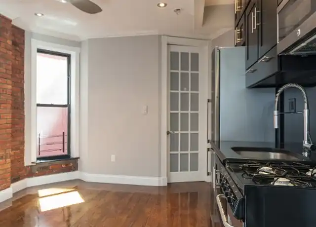 Property at 3 W 103rd St Unit 2RE, New York, NY, 10025, 2 beds, 1 bath, [object Object]
