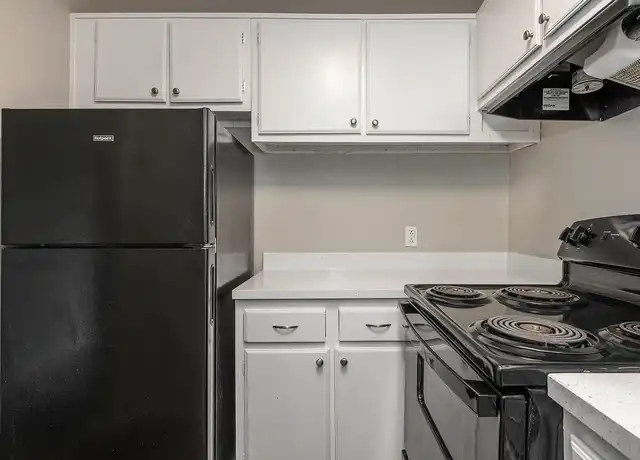 Property at Signal Hill Apartments and Towhomes - 138 Signal Hill Dr, Statesville, NC, 28625, 0-3 beds, 1-2.5 bath, [object Object]