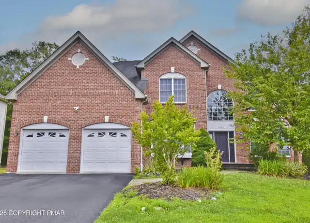 Property at 3257 Doral Ct, East Stroudsburg, PA, 18302, 4 beds, 2.5 baths, [object Object]