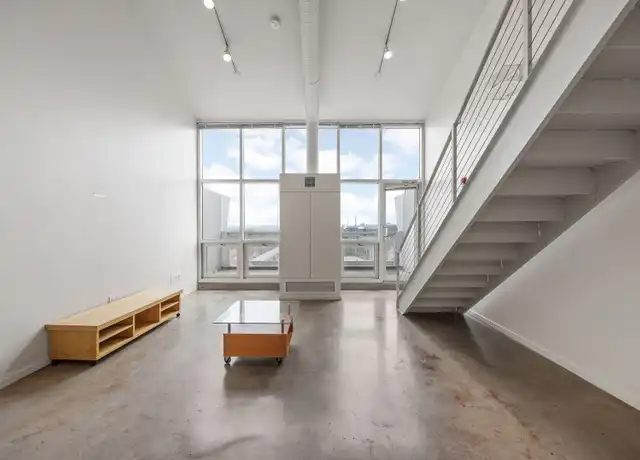 Property at 255 Iowa Ave #703, Iowa City, IA, 52240, 1 bed, 1 bath, [object Object]