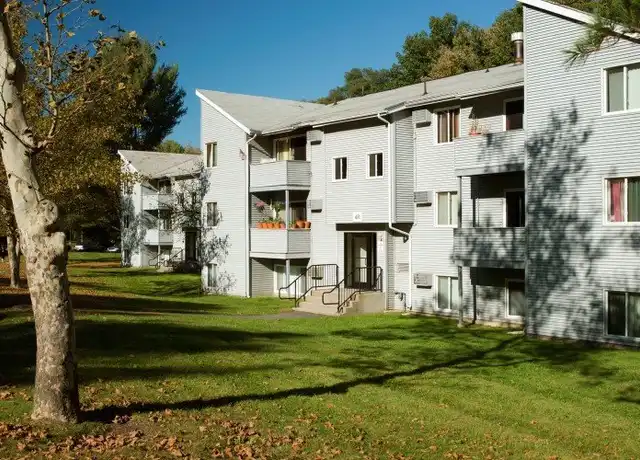 Property at 491 Bridge Rd Unit 102, Florence, MA, 01062, 2 beds, 1 bath, [object Object]