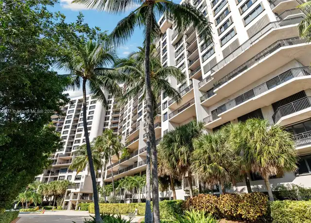 Property at 540 Brickell Key Dr #1414, Miami, FL, 33131, 1 bed, 1 bath, [object Object]