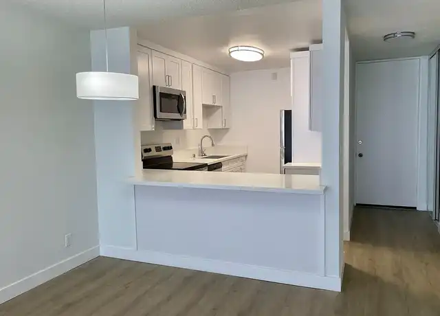 Property at Santa Monica Towers - 950 2nd St, Santa Monica, CA, 90403, 2 beds, 2 baths, [object Object]