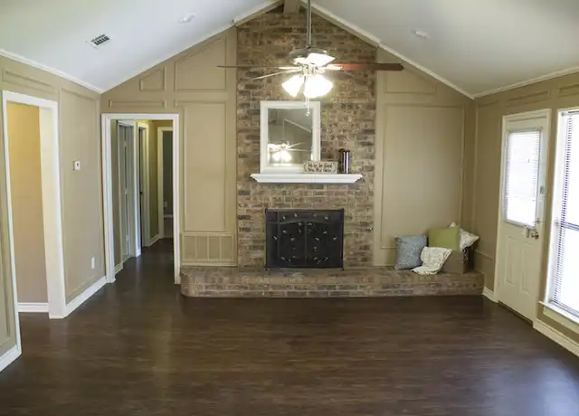 Property at 914 Hillside Ln, Flower Mound, TX, 75028, 3 beds, 2 baths, [object Object]
