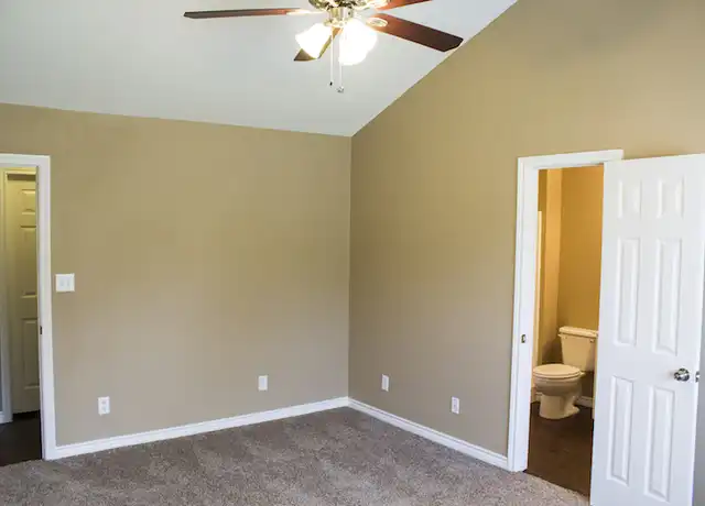Property at 914 Hillside Ln, Flower Mound, TX, 75028, 3 beds, 2 baths, [object Object]