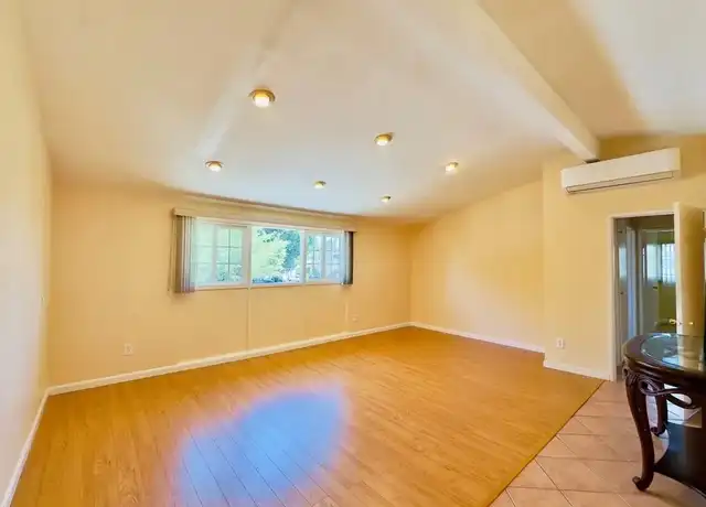 Property at 18556 Community St #3, Northridge, CA, 91324, 2 beds, 1 bath, [object Object]