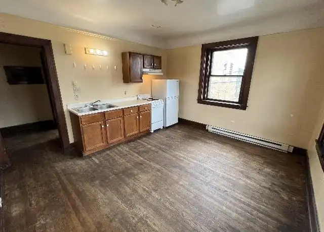 Property at 622 Shinnick St, Zanesville, OH, 43701, 1 bed, 1 bath, [object Object]