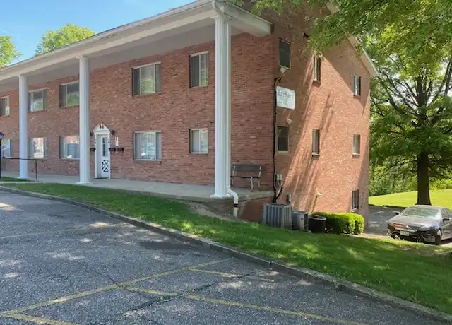 Property at 401 Tracy Loop Unit 12, St Clairsville, OH, 43950, 1 bed, 1 bath, [object Object]