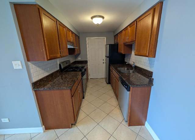 Photo of 7829 Rutherford Ave Unit 2NE, Burbank, IL 60459