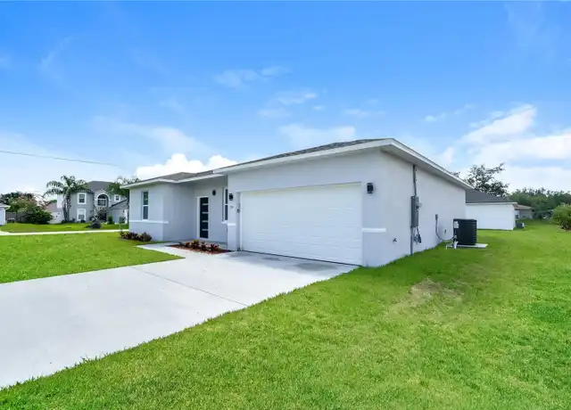 Property at 102 Conch Way, Kissimmee, FL, 34759, 4 beds, 2 baths, [object Object]
