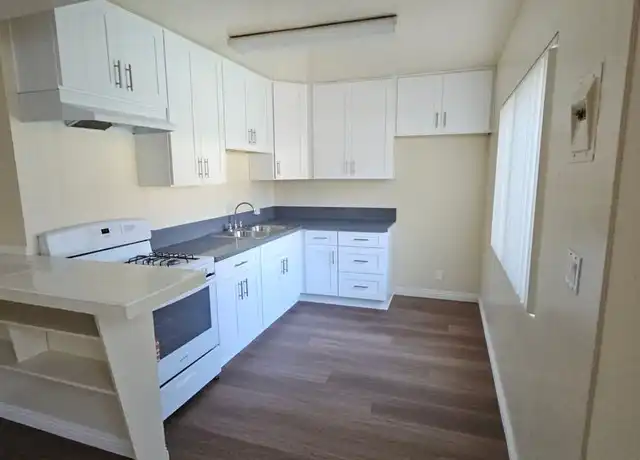 Property at 812 S Glendale Ave Unit 14, Glendale, CA, 91205, 1 bed, 1 bath, [object Object]