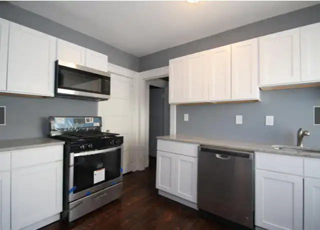 Property at 742 Winchester Ave Unit 3rd Fl, New Haven, CT, 06511, 2 beds, 1 bath, [object Object]