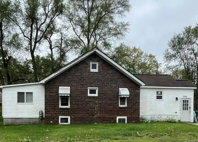 Property at 2365 Welch Rd, Commerce Township, MI, 48390, 3 beds, 1 bath, [object Object]