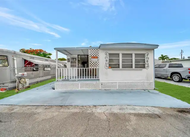 Property at 346 Maple St, Hallandale Beach, FL, 33009, 2 beds, 1 bath, [object Object]