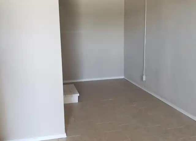 Property at 2600 S Flores St Unit 7C, San Antonio, TX, 78204, 2 beds, 1 bath, [object Object]