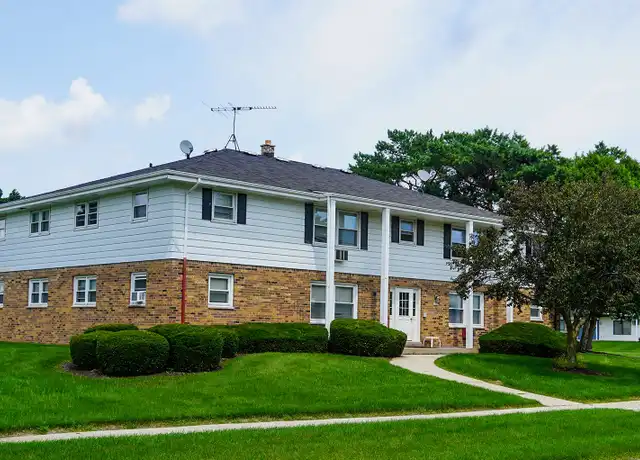 Property at 1310 Kilbourn Ave Unit 6, West Bend, WI, 53095, 2 beds, 1 bath, [object Object]