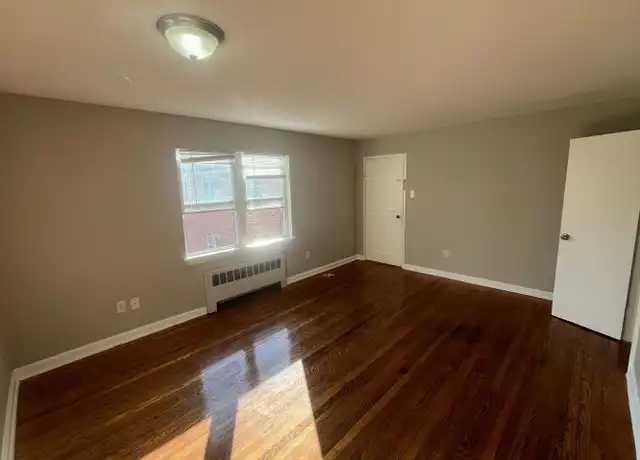Property at 300 Northern Ave Unit 8I, Hagerstown, MD, 21742, 1 bed, 1 bath, [object Object]