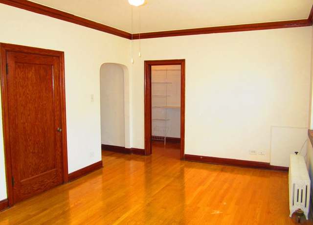 Photo of 1038 Sterling Ave Unit 305, Flossmoor, IL 60422
